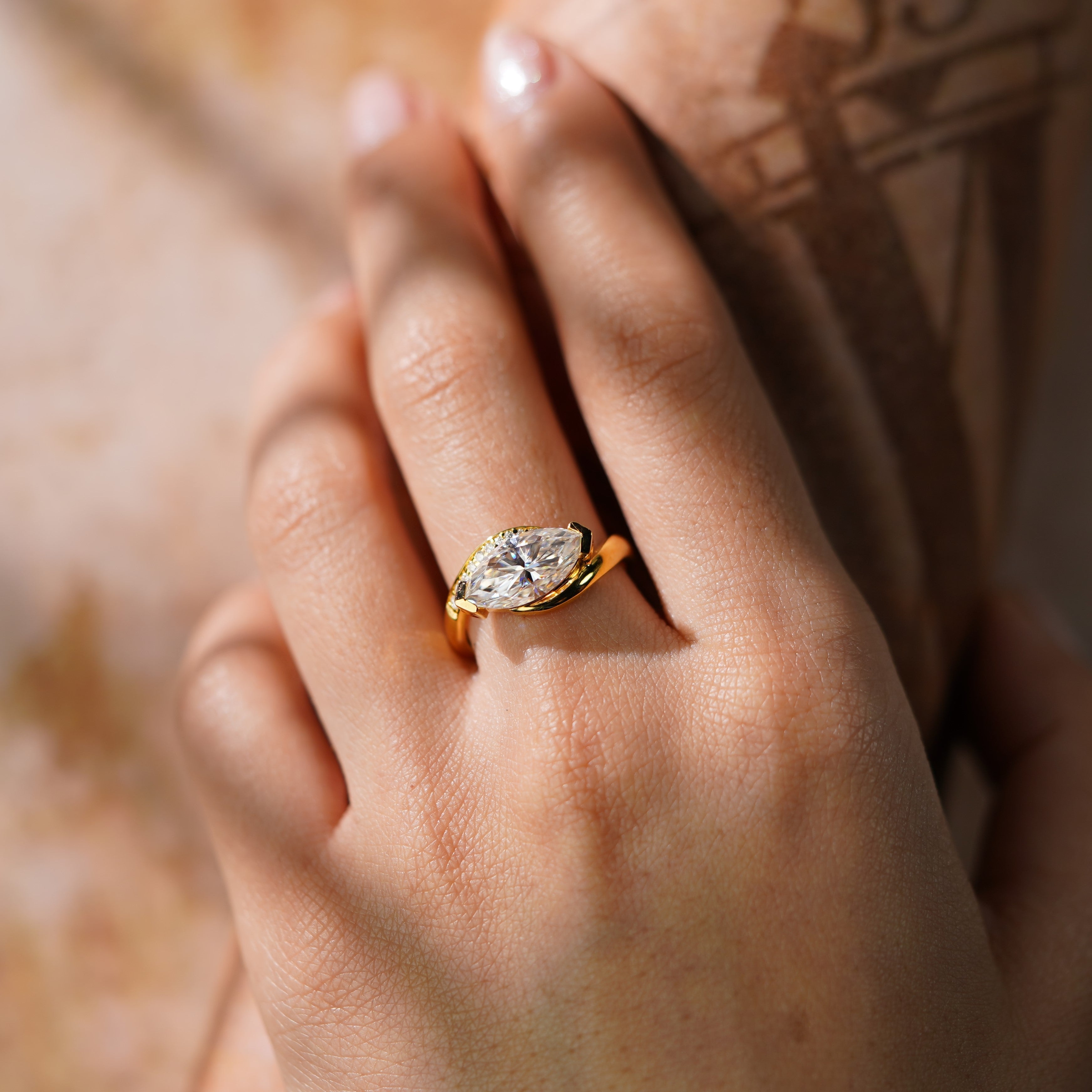 Oval Solitaire Engagement Ring – 2 CT Lab Grown Diamond
